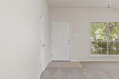 6954 Cutting Creek San Antonio TX 78244