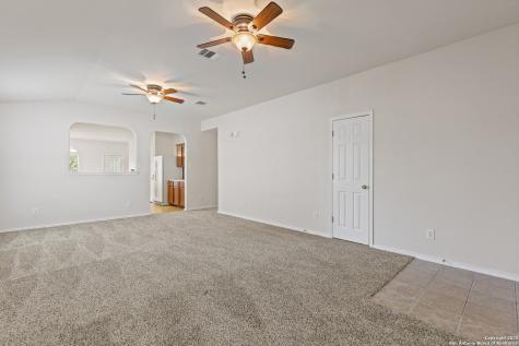 6954 Cutting Creek San Antonio TX 78244