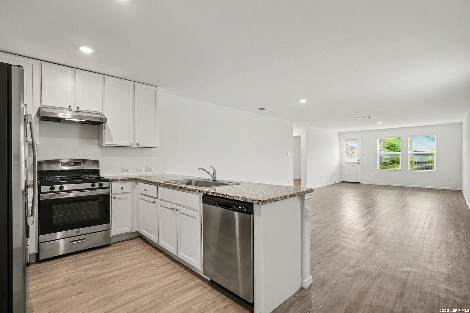 5458 Daphne Path San Antonio TX 78253