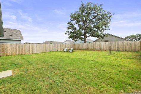108 Ciarans Crossing Fredericksburg TX 78624