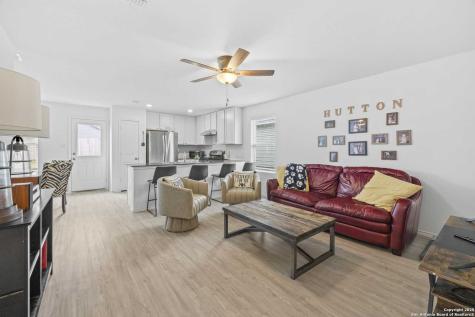 108 Ciarans Crossing Fredericksburg TX 78624