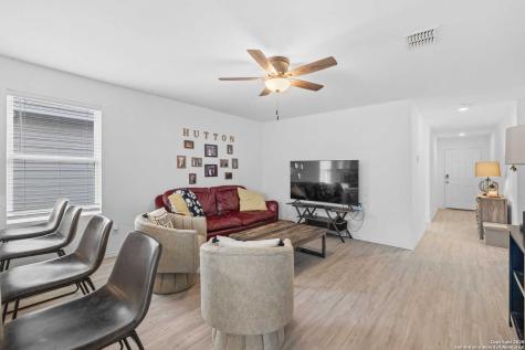 108 Ciarans Crossing Fredericksburg TX 78624
