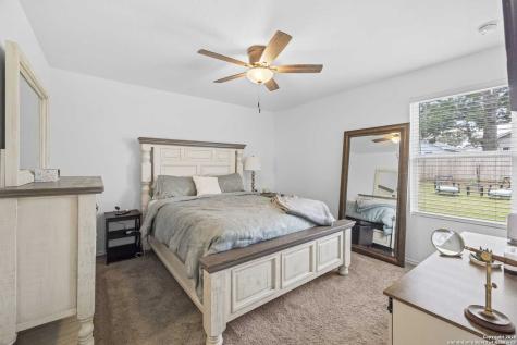108 Ciarans Crossing Fredericksburg TX 78624