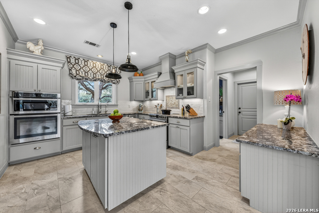 101 Cibolo Hollow N Fair Oaks Ranch TX 78015