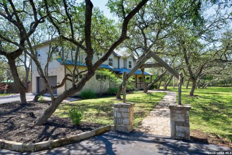 101 Cibolo Hollow N Fair Oaks Ranch TX 78015