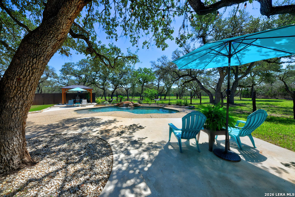101 Cibolo Hollow N Fair Oaks Ranch TX 78015