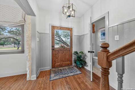 101 Cibolo Hollow N Fair Oaks Ranch TX 78015