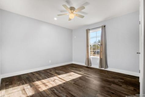 125 Broken Spur Drive Bandera TX 78003