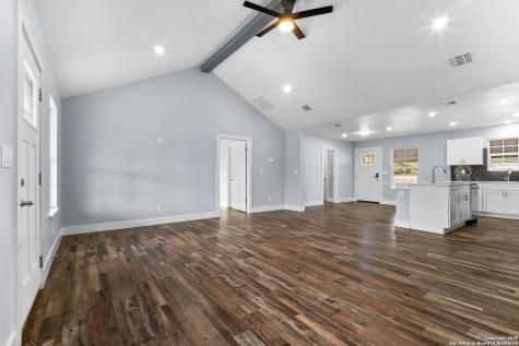 125 Broken Spur Drive Bandera TX 78003