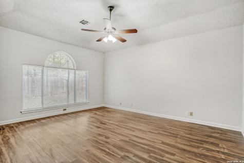 6374 Parkland Oaks Drive San Antonio TX 78240
