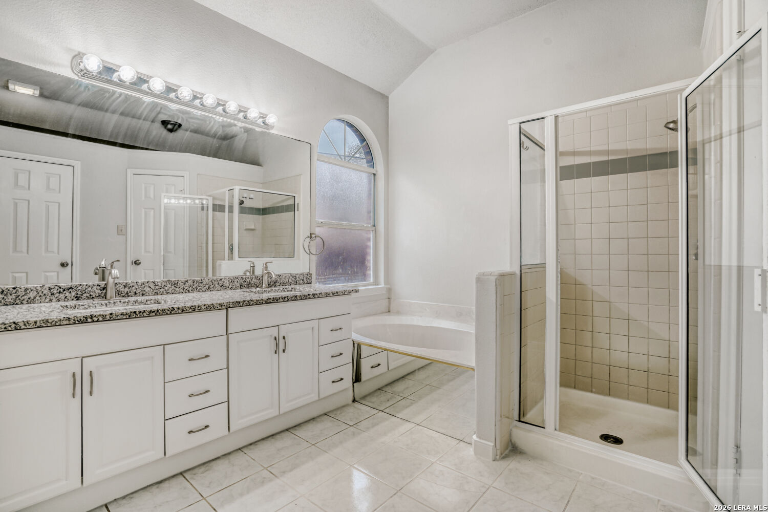 6374 Parkland Oaks Drive San Antonio TX 78240