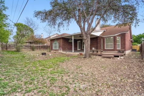 6374 Parkland Oaks Drive San Antonio TX 78240