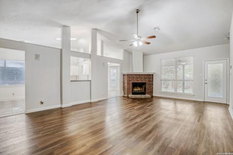 6374 Parkland Oaks Drive San Antonio TX 78240