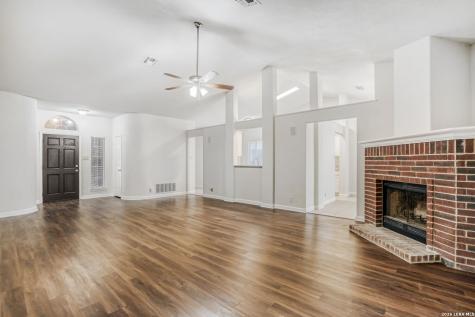 6374 Parkland Oaks Drive San Antonio TX 78240
