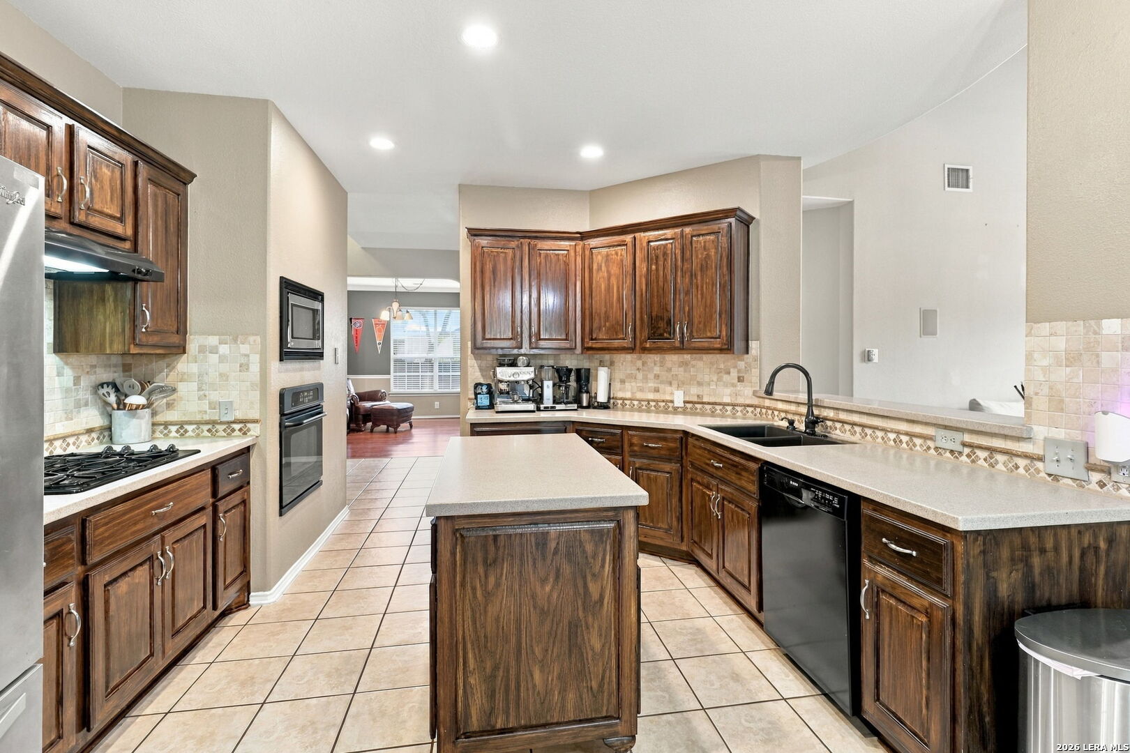 1522 Heavens Peak San Antonio TX 78258