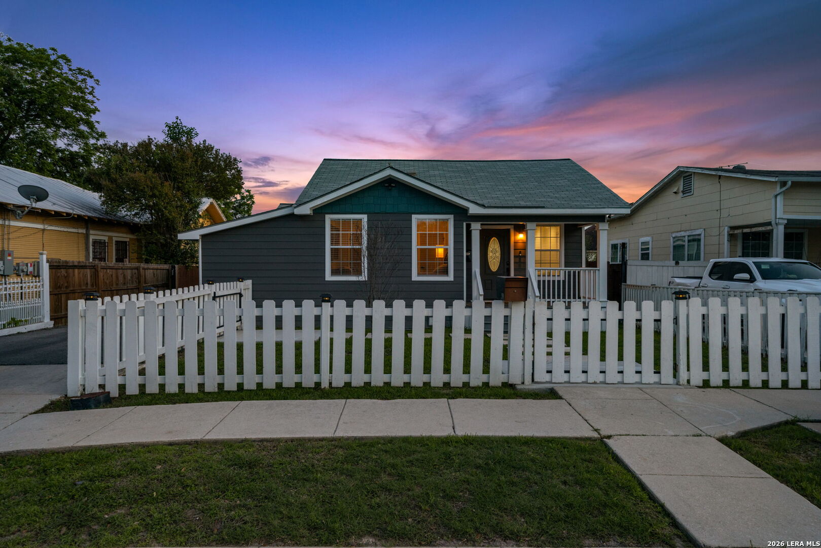 1910 W Craig Place San Antonio TX 78201