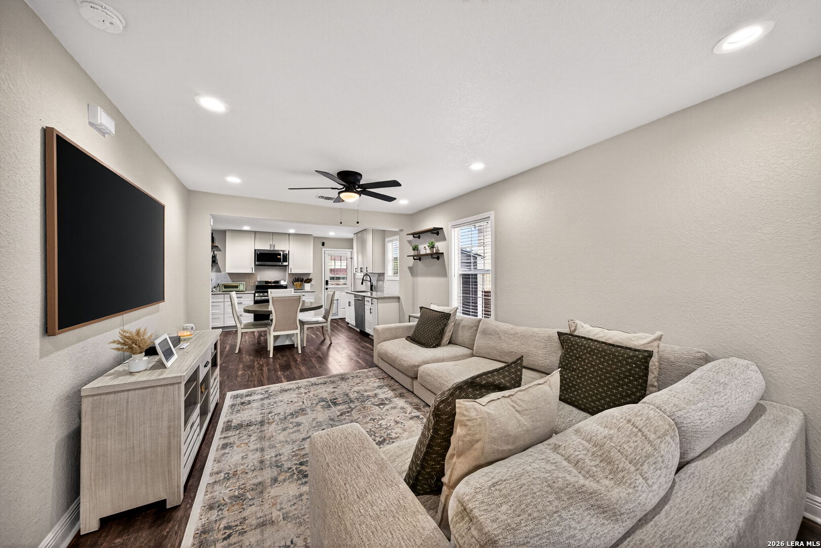 1910 W Craig Place San Antonio TX 78201
