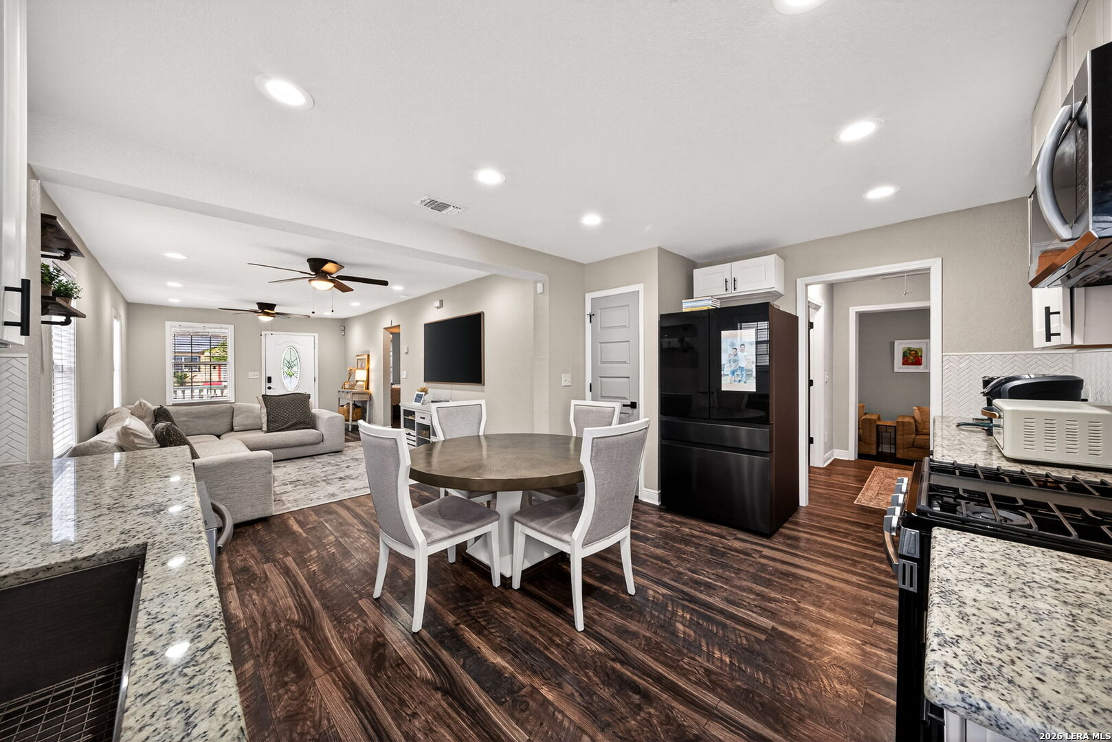 1910 W Craig Place San Antonio TX 78201