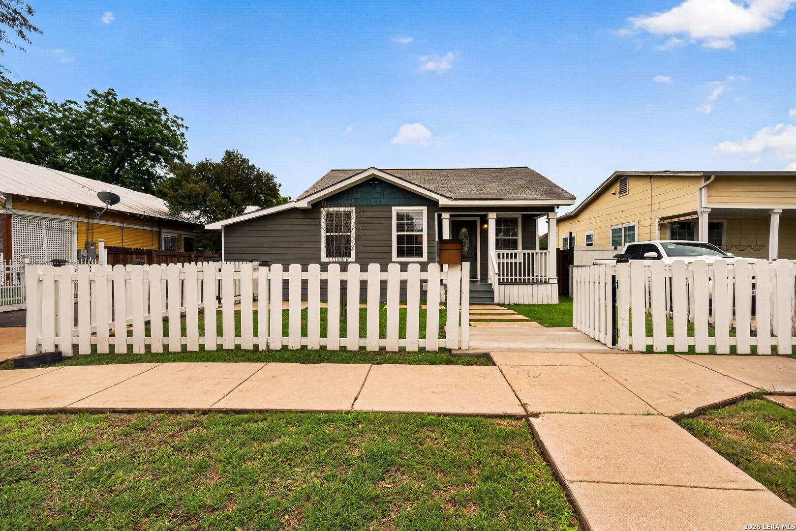 1910 W Craig Place San Antonio TX 78201