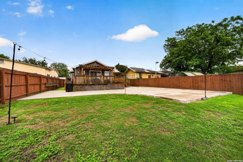 1910 W Craig Place San Antonio TX 78201