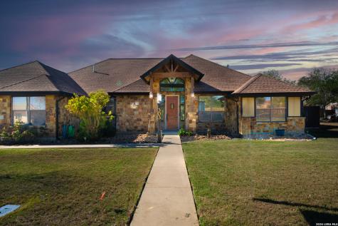 303 Schneider Street Poth TX 78147