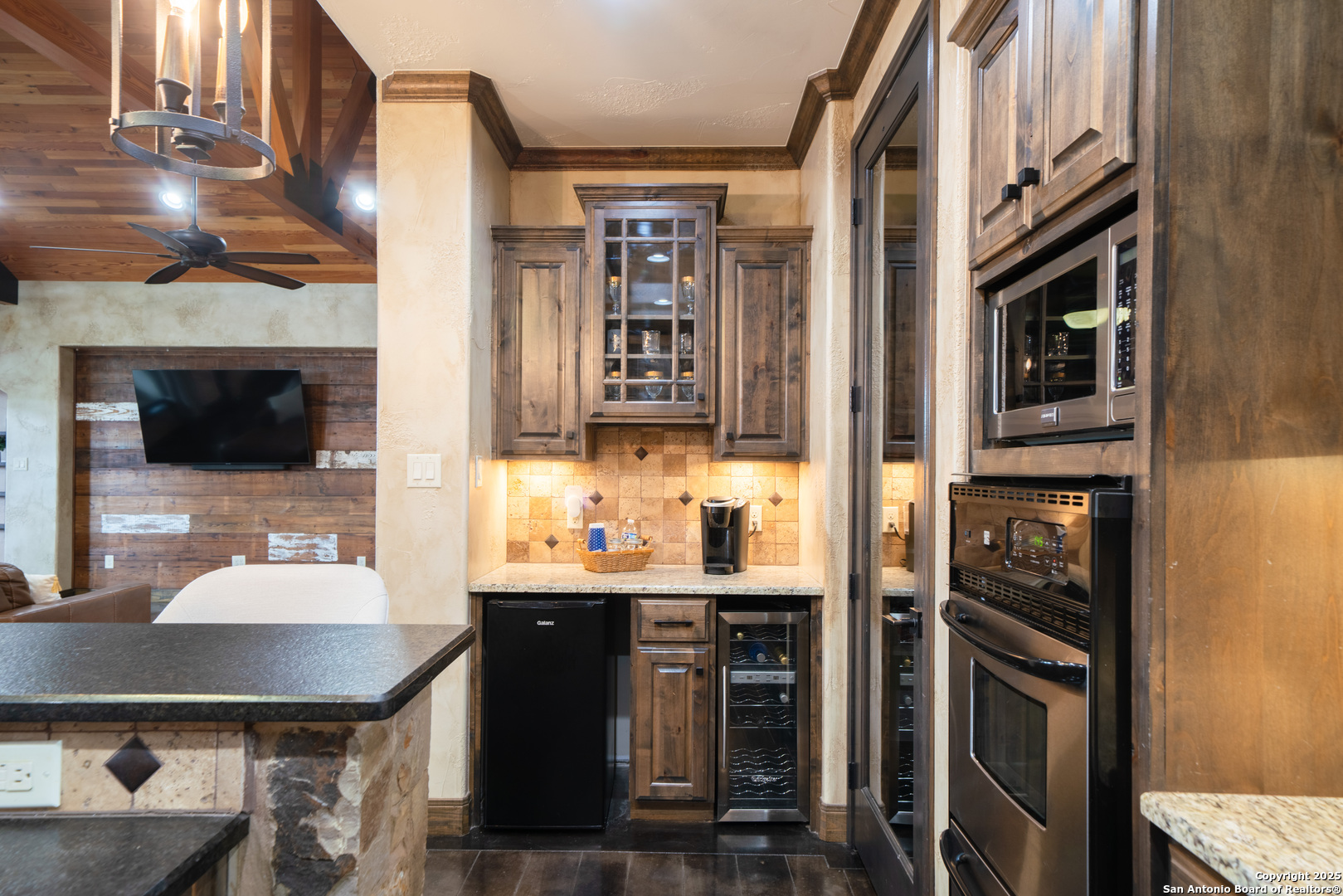 303 Schneider Street Poth TX 78147