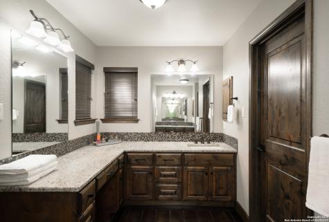 303 Schneider Street Poth TX 78147