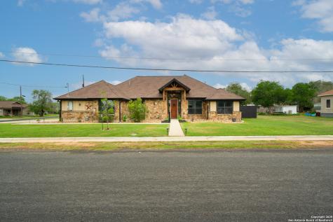 303 Schneider Street Poth TX 78147