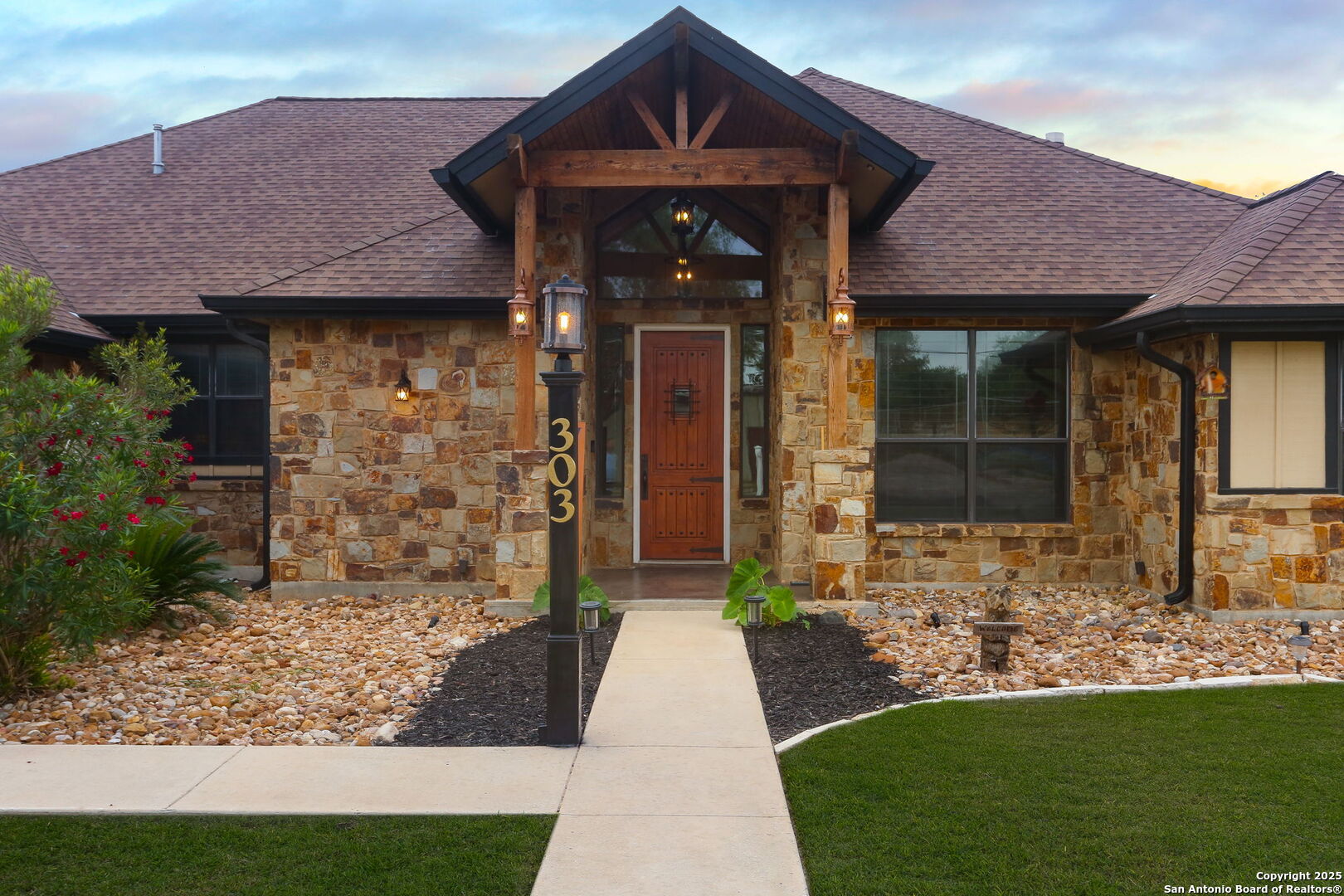 303 Schneider Street Poth TX 78147