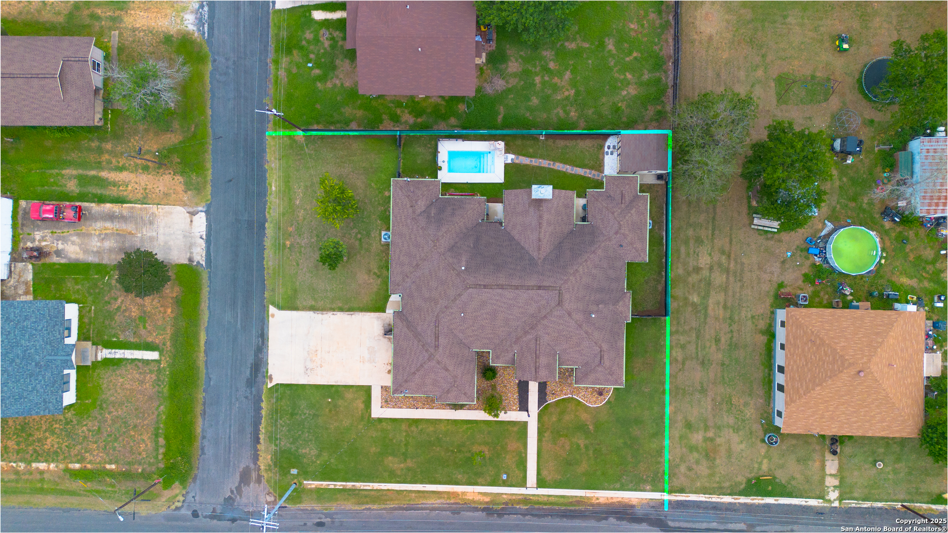 303 Schneider Street Poth TX 78147