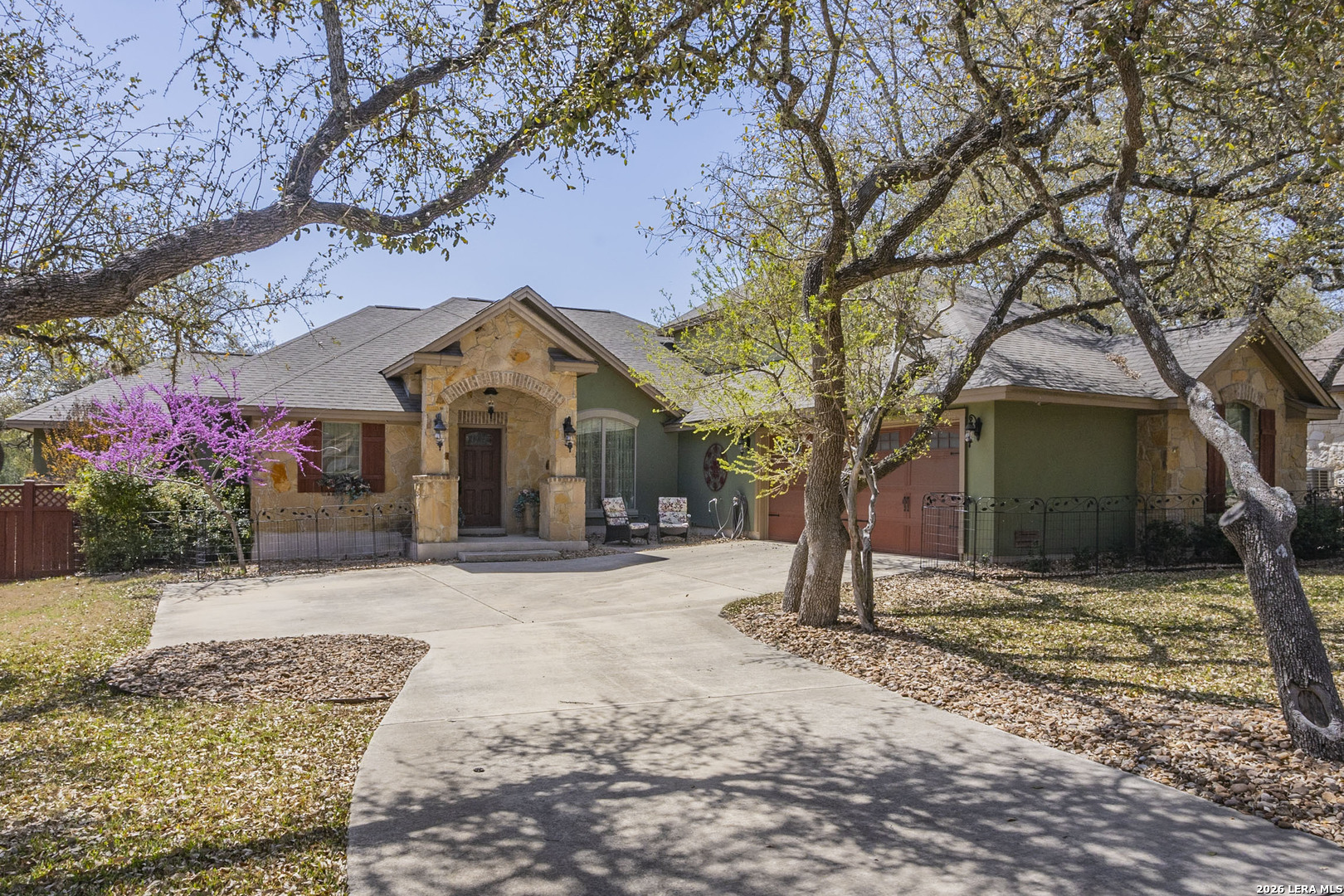 26441 White Eagle San Antonio TX 78260
