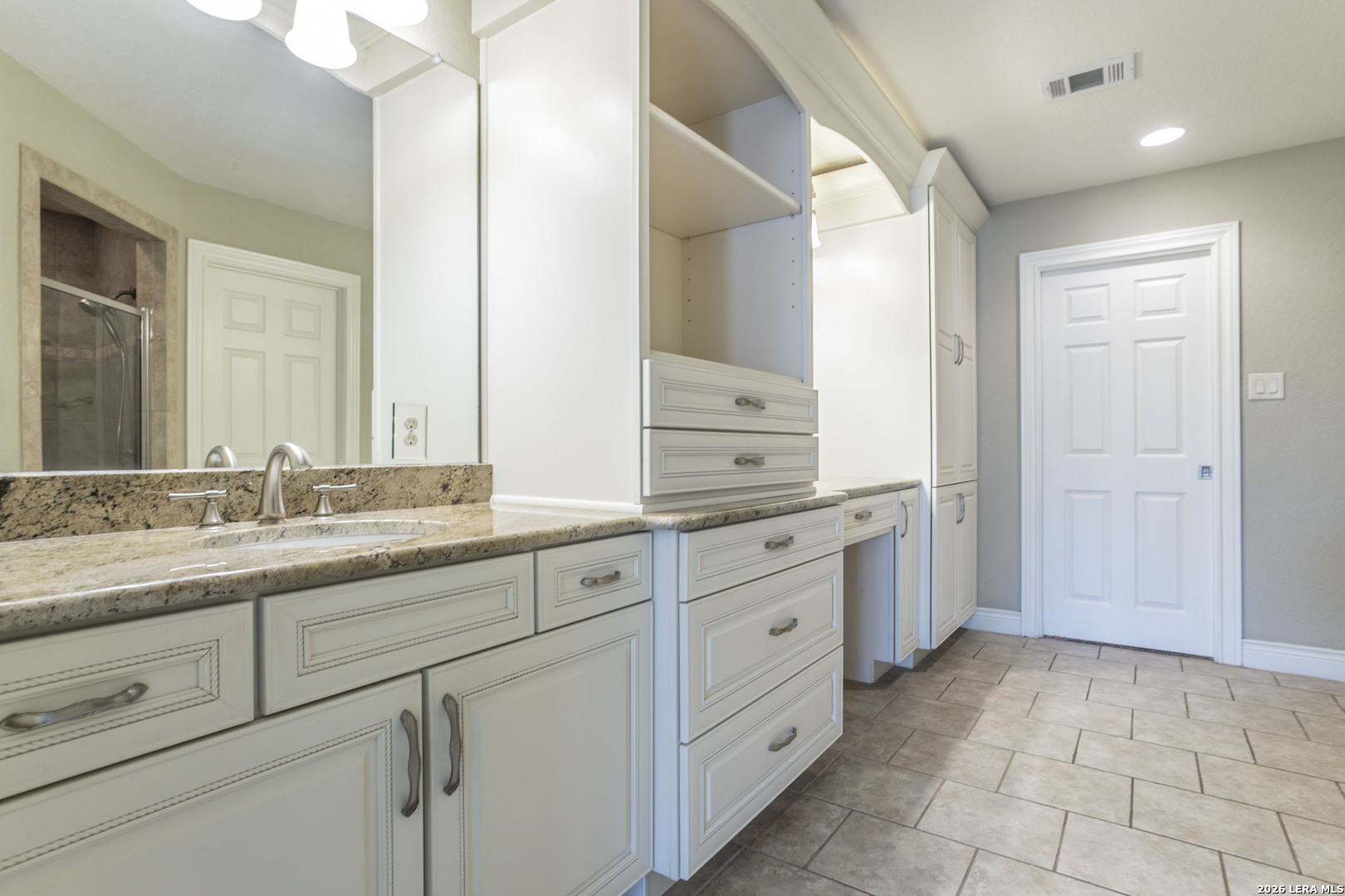 26441 White Eagle San Antonio TX 78260