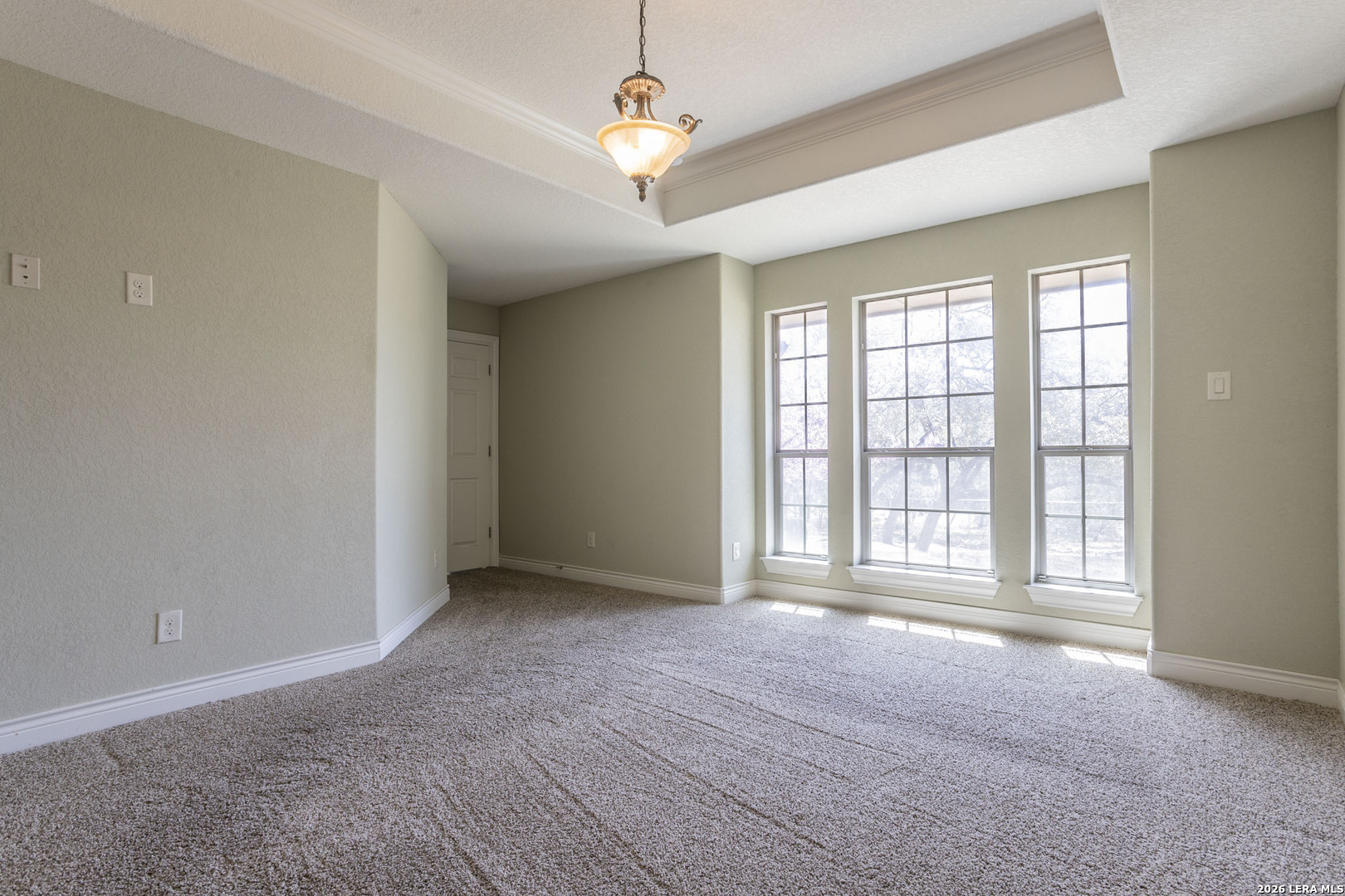 26441 White Eagle San Antonio TX 78260