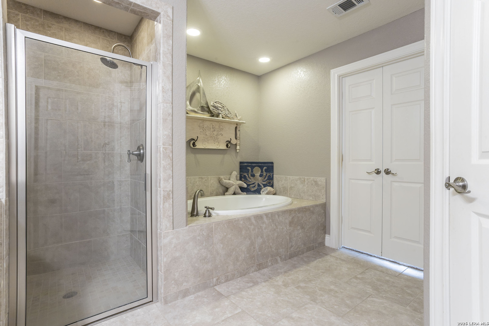 26441 White Eagle San Antonio TX 78260