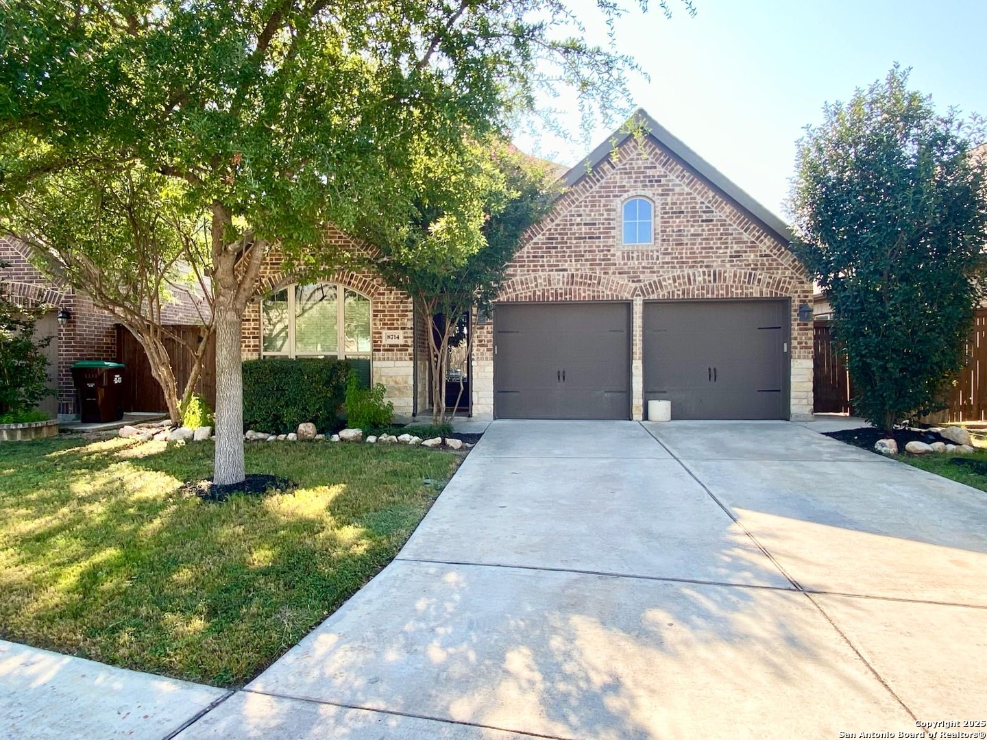 8714 White Crown San Antonio TX 78254