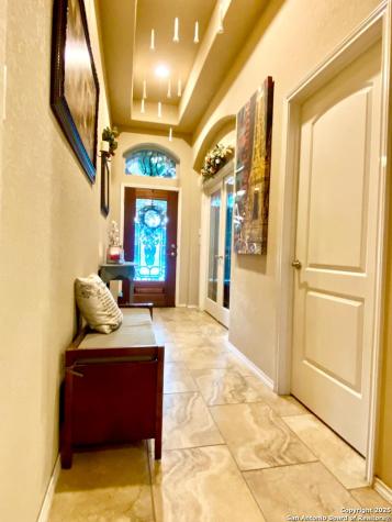 8714 White Crown San Antonio TX 78254