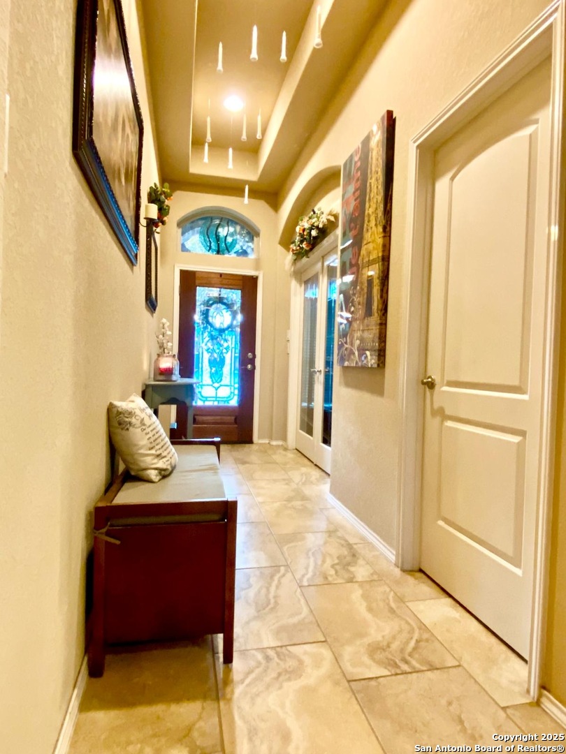 8714 White Crown San Antonio TX 78254
