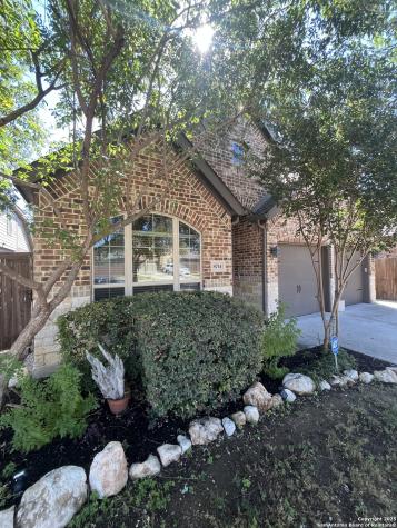 8714 White Crown San Antonio TX 78254