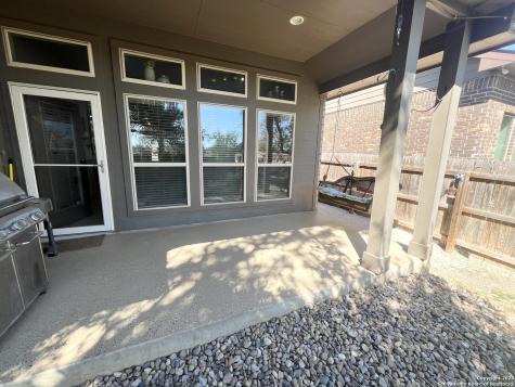 8714 White Crown San Antonio TX 78254