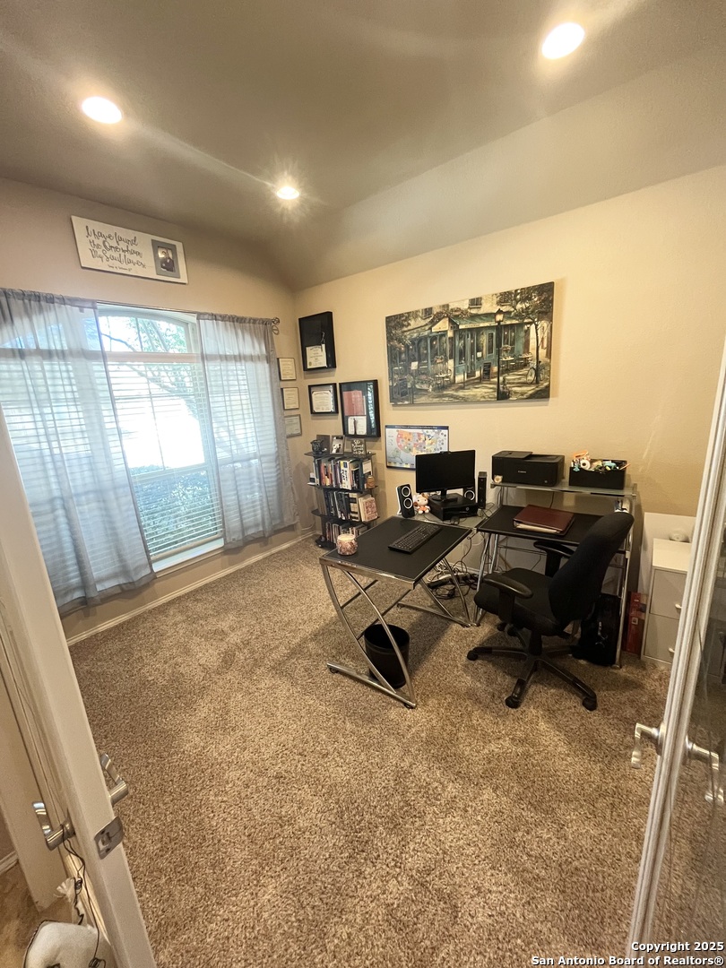 8714 White Crown San Antonio TX 78254
