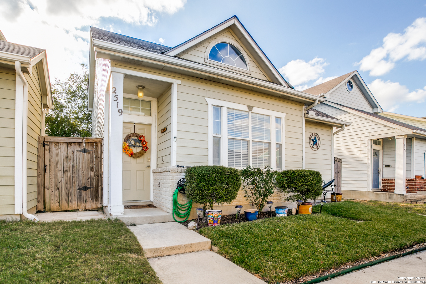 2519 Crown Hollow San Antonio TX 78251