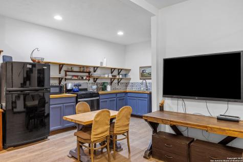 816 Cornelius Road Utopia TX 78884