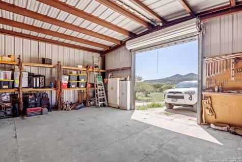816 Cornelius Road Utopia TX 78884
