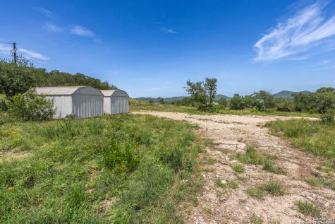 816 Cornelius Road Utopia TX 78884