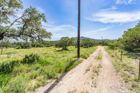 816 Cornelius Road Utopia TX 78884