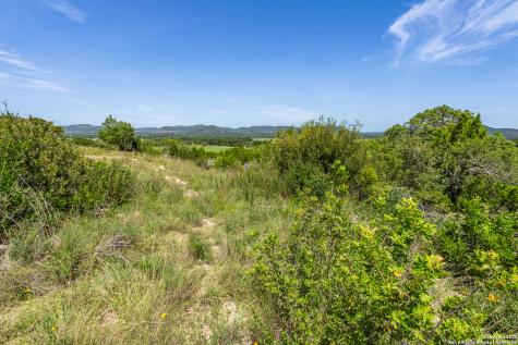816 Cornelius Road Utopia TX 78884