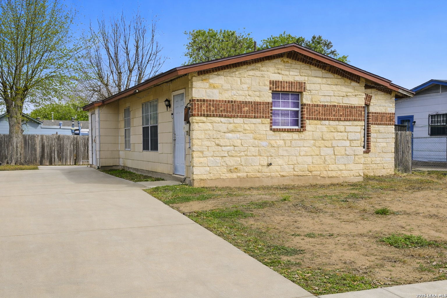 554 Park Village San Antonio TX 78227