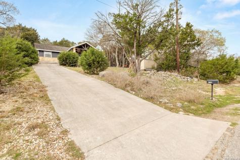 1548 Valley Forest Canyon Lake TX 78133