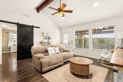 1548 Valley Forest Canyon Lake TX 78133