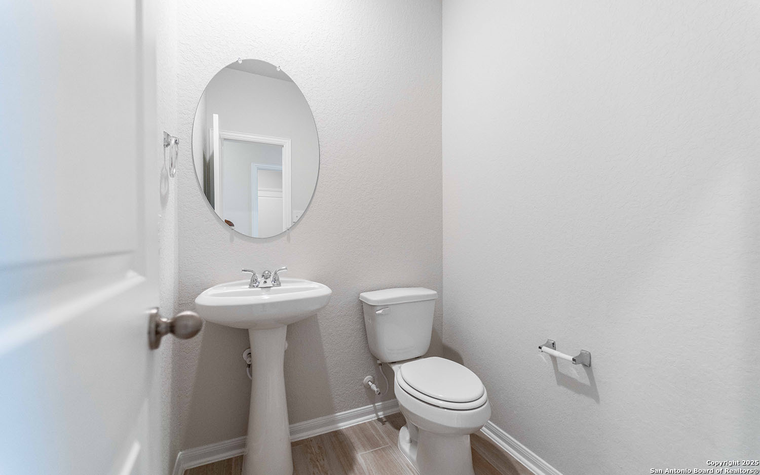 1232 Sweden Seguin TX 78155